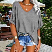 Zoë™ Bluse mit Lockerer Passform und V-Ausschnitt – Grau