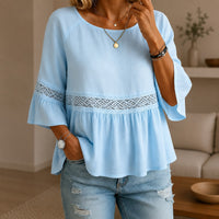 Alina™ Bluse aus Baumwoll-Leinen mit Zarter Spitze und Ausgestellten Ärmeln – Blau