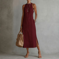 Coralie™ Kleid mit Godetrock, hohem Ausschnitt und vertikalen Ornamentdetails – Rot