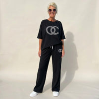 Urban Eleganz™ Zweiteileraus Comfort-Maschenware mit eleganten Kristalldetails – Schwarz