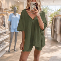 Yelena™ Set Oversize-Bluse mit V-Ausschnitt und minimalistische Shorts – Grün