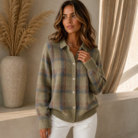 Saint Claire™ Premium-Strickjacke mit Karomuster – Khaki