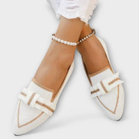 Flache Damenschuhe mit geknotetem Design – Weiß