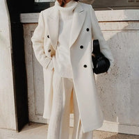 Eleganter Doppelreihiger Trenchcoat für Damen | Reverskragen – Weiß