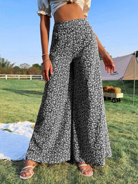 FINLEY - Bedruckte Hose mit Blumenmuster – Schwarz