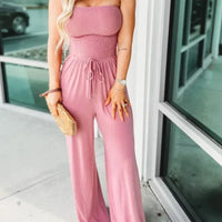 Raina - Bohemien trägerloser Jumpsuit – Aquarot