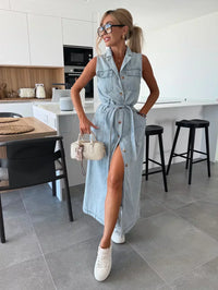 Cressida | Elegantes Fließendes Denim-Maxikleid – Hellblau