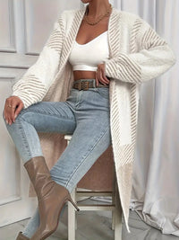 Livasnie | Winter Luxe Strickjacke mit Streifen und Farbblock – Milchiges Braun