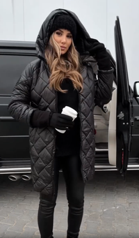 Clara | Gestepptes Damen Kapuzenjacke modern stilvoll – Schwarz