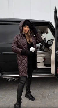 Clara | Gestepptes Damen Kapuzenjacke modern stilvoll – Braun