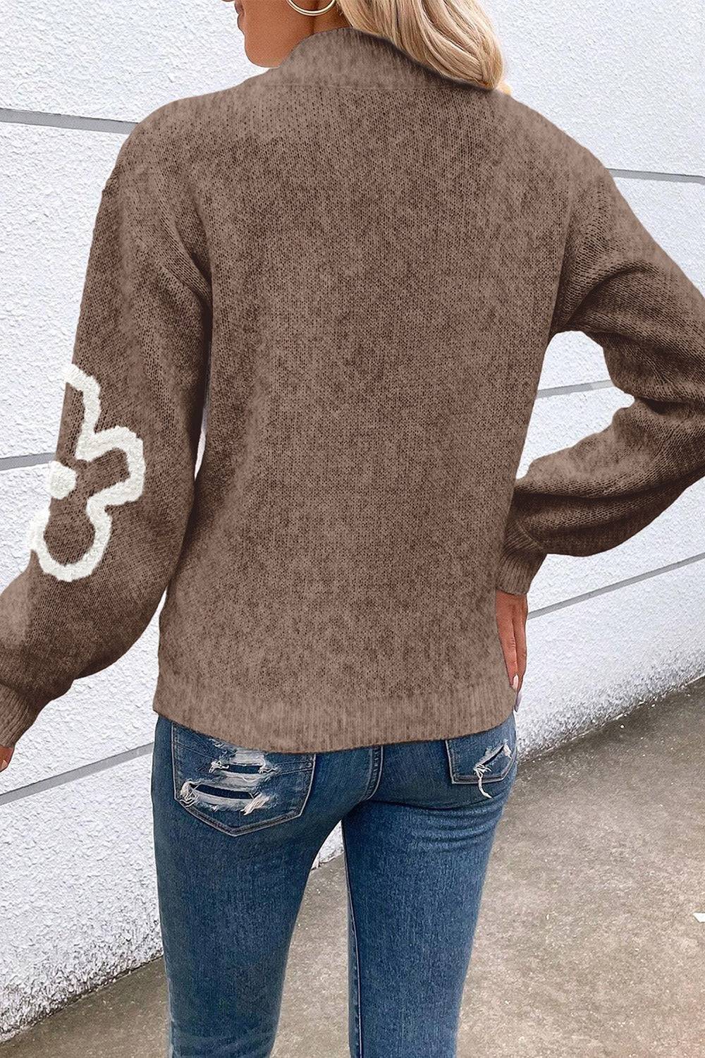 Arlette | Klassischer Damen-Pullover mit hohem Reißverschlusskragen und floralem Strickmuster