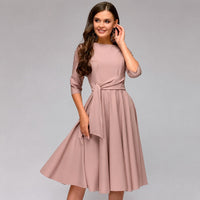 Ivaney - Ein elegantes Damenkleid – Khaki