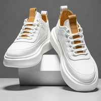 Tommy - Elegante und bequeme weiße Turnschuhe – Weiß/Braun