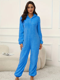 Leyorae | Einfarbiger Flauschiger Kapuzen-Lounge-Overall – Blau