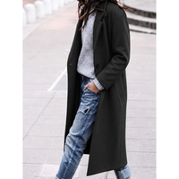 Alma | Klassischer Trenchcoat mit Knopfleiste – Schwarz