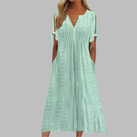 Anneke | Damen Lochstickerei V-Ausschnitt Midikleid – Grün