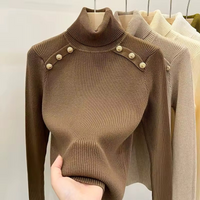 EVI - ENG ANLIEGENDER ROLLKRAGENPULLOVER – Kaffee
