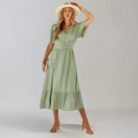 ARIA  | Mittellanges Kleid mit V-Ausschnitt – Hellgrün