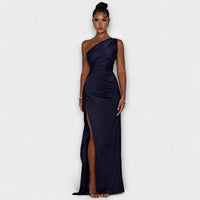 Maxikleid mit einem Schulterdesign – Marine