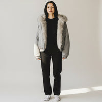 Unisex Kurzjacke mit Kunstfellkragen und elastischem Saum – Grau