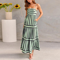 Marisol | Gestreiftes Maxikleid mit Trägern und Taschen – Schwarz
