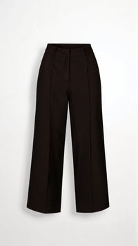 Mathilda Hose mit Weitem Bein – Braun