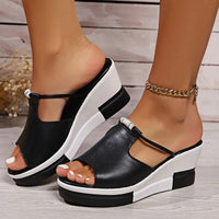 Carina | Damen Plateau Sandalen mit T-Riemen – Schwarz