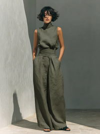 Carlotta | Ärmelloses Blusen Hosen Ensemble – Militärgrün