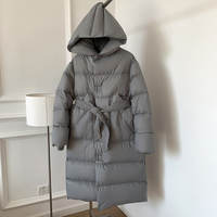 Langer Wintermantel mit Kapuze – Grau