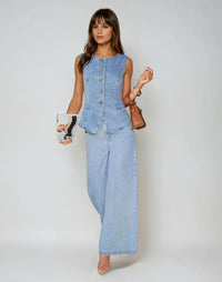 CORINNE  | Komplett in Denim mit raffinierten Details – Blau