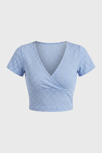 Crop Top Damen - Wickel Stil | V-Ausschnitt mit kurzen Ärmeln – Hellblau