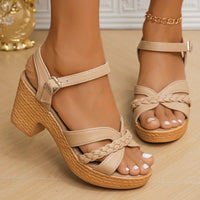Gwendolyn | Damen Riemchensandalen Geflochtene Details – Camel