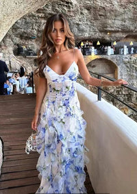 Charlotte – Kleid mit 3D-Effekt und langem Rock – Blau
