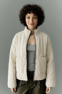Kyrie | Damen Steppjacke Mit Hohem Kragen – Beige