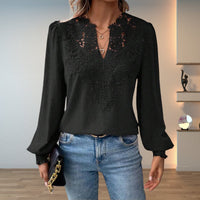 Clara | Damen Elegante Spitzenbesatz Langarm Bluse V-Ausschnitt – Schwarz