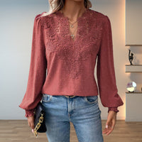 Clara | Damen Elegante Spitzenbesatz Langarm Bluse V-Ausschnitt – Altrosa