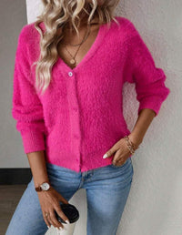 Marie | Damen Flauschiger V-Ausschnitt Strickjacke Cardigan mit Knopfleiste – Magenta