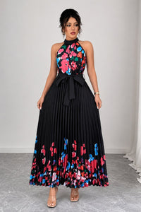 Emilia | Damen Geblümtes Plissee-Neckholder Midi-Kleid – Schwarz