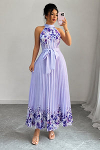 Emilia | Damen Geblümtes Plissee-Neckholder Midi-Kleid – Lila
