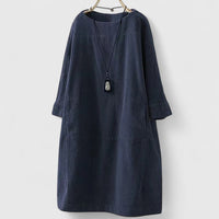 Damen Geripptes Rundhals-Midikleid mit Dreiviertelärmeln und Fronttaschen – Marine