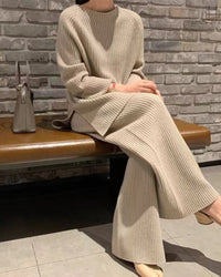 Damen Geripptes Strick Set mit Stehkragen Pullover und Hose mit Weitem Bein – Beige