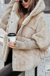 Damen Gesteppte Winterjacke mit Kapuze und Plüscheinsätzen – Beige