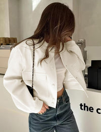 Damen Jacke mit Reißverschluss und zwei Fronttaschen – Cremefarben