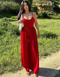 Damen Jumpsuit mit Spaghettiträgern V-Ausschnitt Überkreuztem Rücken und Weitem Bein – Rot