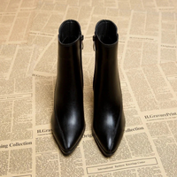 Damen klassische Stiefeletten mit Absatz | Schwarz – Schwarz