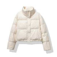 Damen Kurze Steppjacke mit Stehkragen Druckknopfleiste und Eingrifftaschen – Beige