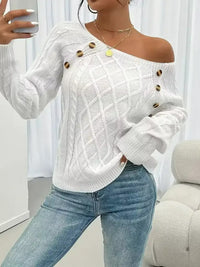 Damen Langarm Pullover mit Rundhalsausschnitt und Zopfmuster mit dekorativen Knöpfen – Weiß