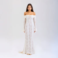 Damen Maxi Kleid mit schulterfreiem Ausschnitt langen Glockenärmeln und Bindeverschluss am Ausschnitt – Weiß