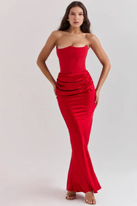 Damen Maxikleid mit trägerlosen Oberteil und gerafftem Taillenbereich – Rot