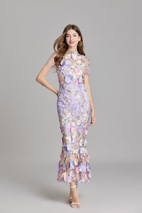 Damen Midikleid mit Kurzen Ärmeln Rundhals Blumenapplikationen und Transparentem Überzug – Lila
